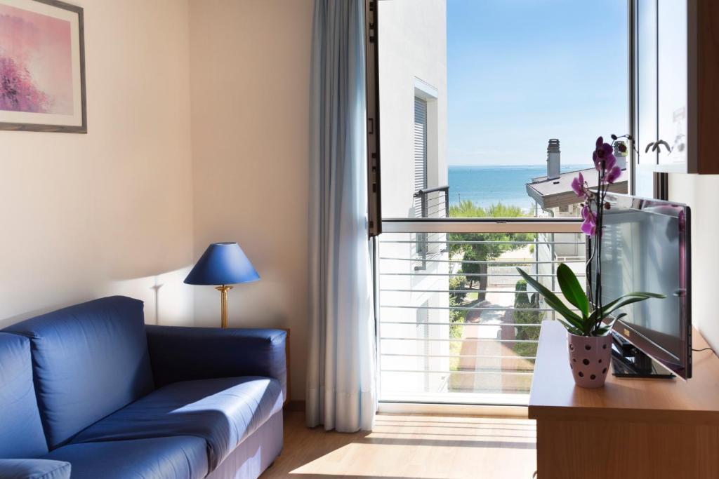 Aparthotel Esperya Lignano Sabbiadoro Exterior photo