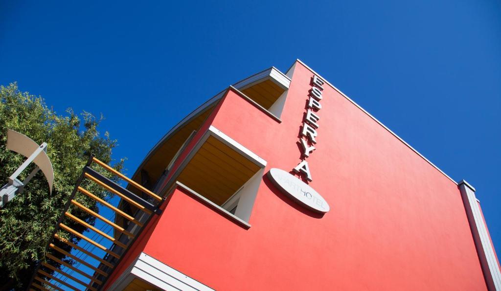 Aparthotel Esperya Lignano Sabbiadoro Exterior photo